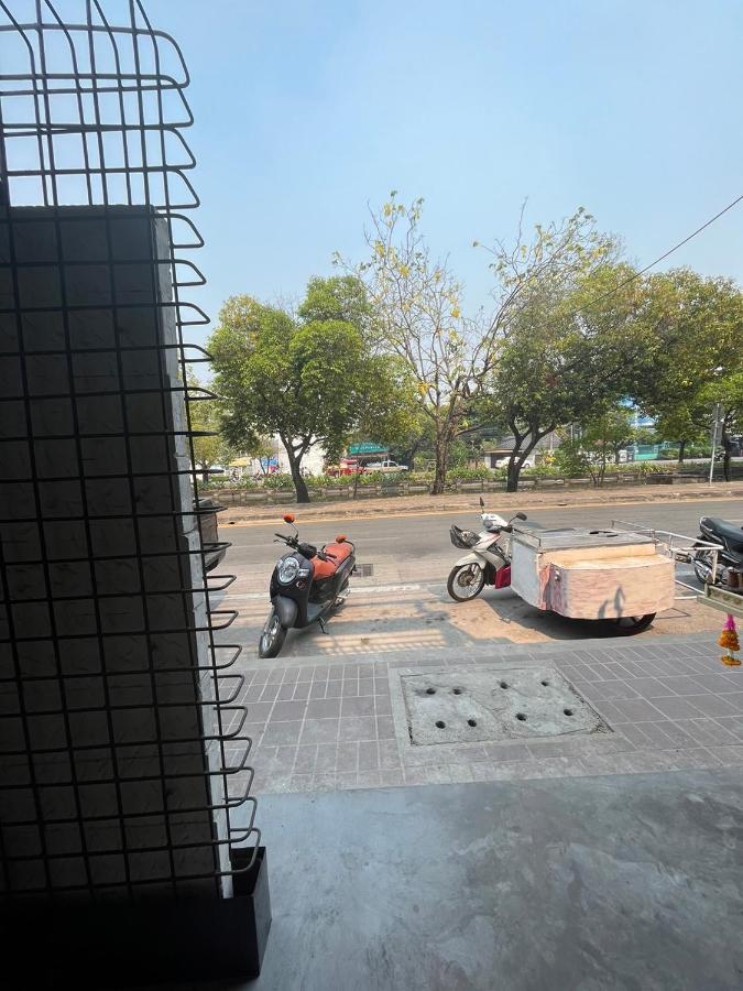 W2 Hostel Chiang Mai Exterior photo